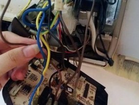 空调通电却打不开的原因及解决方法（探究空调无法正常启动的常见问题与解决方案）