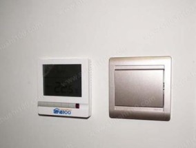 中央空调调温器安装指南（一步步教你如何正确安装中央空调调温器）