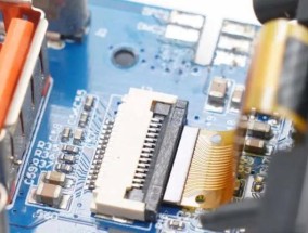 车载充电器盖板拆卸方法是什么？拆卸时应注意什么？