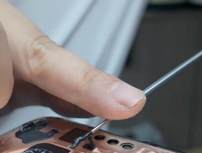 折叠屏手机盖板更换方法是什么？更换成本高吗？