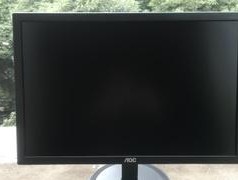 电脑显示器颜色变黑的原因及解决方法（教你轻松应对电脑显示器颜色变黑问题）
