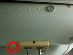 前锋热水器进水阀门漏水故障现象及解决办法（热水器水阀漏水原因分析与维修方法）