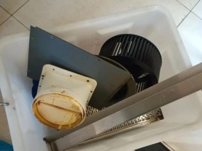 拆除油烟机的正确方法（有效清除厨房油烟）
