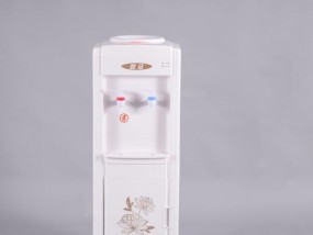 如何修理饮水机冷热水相串的问题（解决饮水机冷热水相串问题的有效方法）