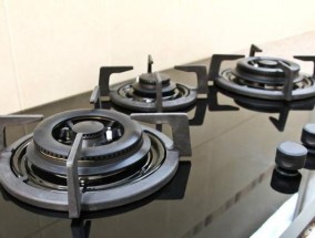 燃气灶周围冒火苗怎么修？遇到这种情况该如何处理？