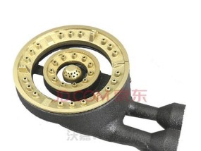 燃气灶漏铁皮是什么原因造成的？如何解决？