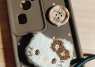苹果11手机外壳上的纽扣有何作用？如何使用？
