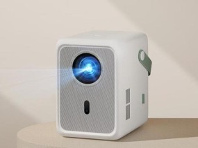 车用投影仪的正确名称是什么？如何选择合适的车载投影仪？