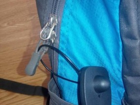 手机摄像头跳动吸铁石怎么解决？是否影响使用？