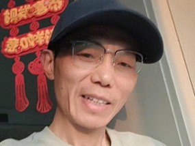 男子崩溃控诉父母无用节俭，160万江景房被糟践，宁愿租房不回家