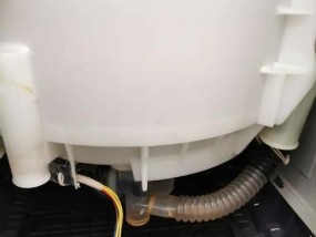 滚筒洗衣机水流高了怎么办？如何调整或修复？