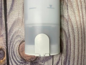 松下马桶阻尼盖的拆卸更换方法（简单易行的操作步骤）