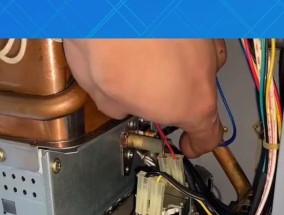 热水器自己点燃的原因及解决方法（探究热水器自动点燃的原理及常见问题解析）