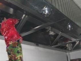 抽油烟机管道清洗技巧（保持油烟机管道清洁有效的关键步骤）
