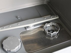 洗碗机堵塞解决方法（快速解决洗碗机堵塞的实用技巧）