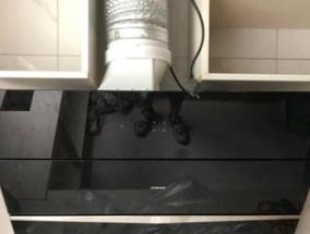 方太不锈钢油烟机的清洗方法及注意事项（打造清新厨房环境的必备知识）