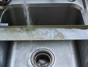 油烟机油垢清洗方法有哪些？银饰保养技巧是什么？