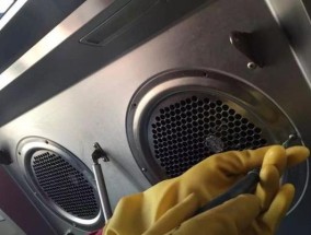 清洗不带风扇的油烟机的技巧（如何彻底清洁无风扇油烟机的秘诀）