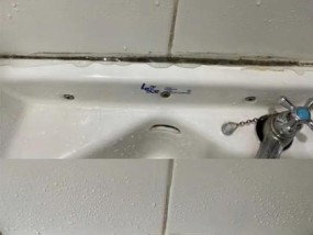 拆冰箱胶条清洗方法（轻松清洁冰箱胶条）