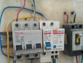 空调一开就跳闸原因解析（探究空调开启导致跳闸的具体原因及解决方法）