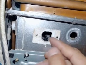 燃气热水器无法点火的原因和处理方法（详解燃气热水器无法点火的常见问题及解决方案）
