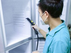 室内对开冰箱清洗的重要性（提升清洁效果、延长使用寿命）