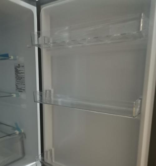 冰箱上面开着门不制冷，你知道为什么吗（探究冰箱上门不制冷原因及解决方法）  第1张