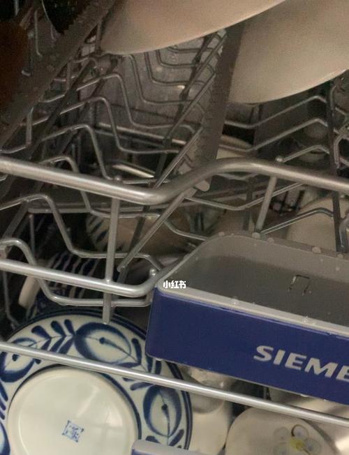 洗碗机误洗化妆品的处理方法（如何有效处理洗碗机误洗化妆品的问题）  第2张