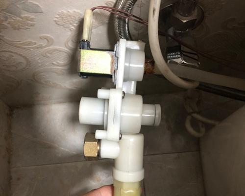 马桶进水阀原理解析——如何实现马桶进水控制（了解马桶进水阀原理及其关键组成部分）  第1张