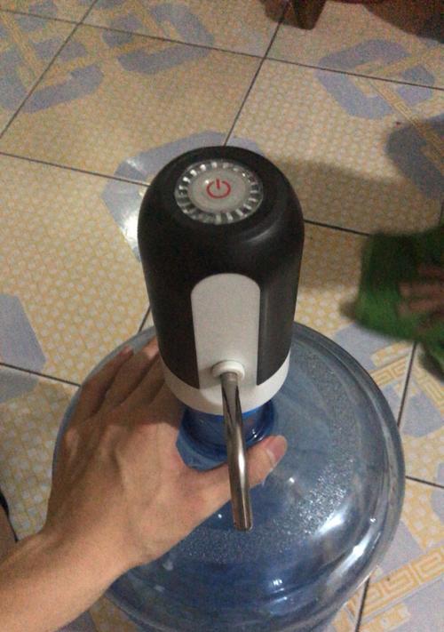 饮水机水满了怎么办（有效应对饮水机水满问题的方法与技巧）  第3张