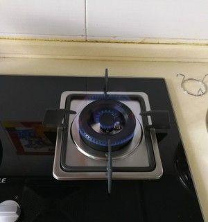 如何解决燃气灶进水问题（防止燃气灶进水的实用技巧）  第2张