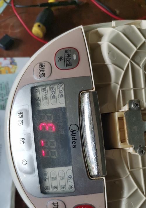 美的智能电饭煲故障维修：e3错误代码解决方法是什么？  第3张