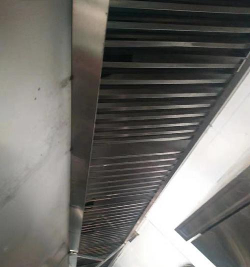 常熟餐厅油烟机清洗方法是什么？如何有效去除油污？  第1张
