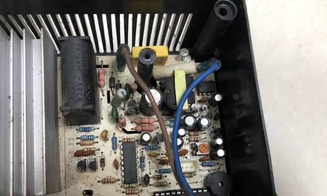 电磁炉不加热了怎么办？开关后无反应的解决方法是什么？  第2张
