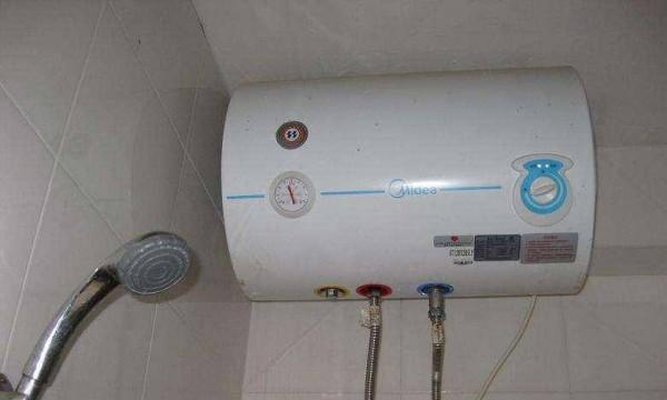 热水器机体漏水是什么原因？如何快速定位问题？  第1张