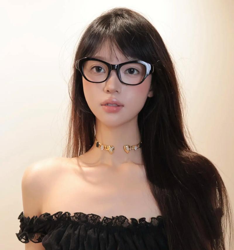 猫咪清洁眼镜的正确方法是什么？  第2张